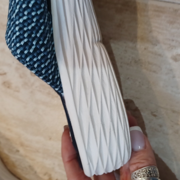 Ryka Ortholite Memory Foam Sandals - Picture 5 of 10